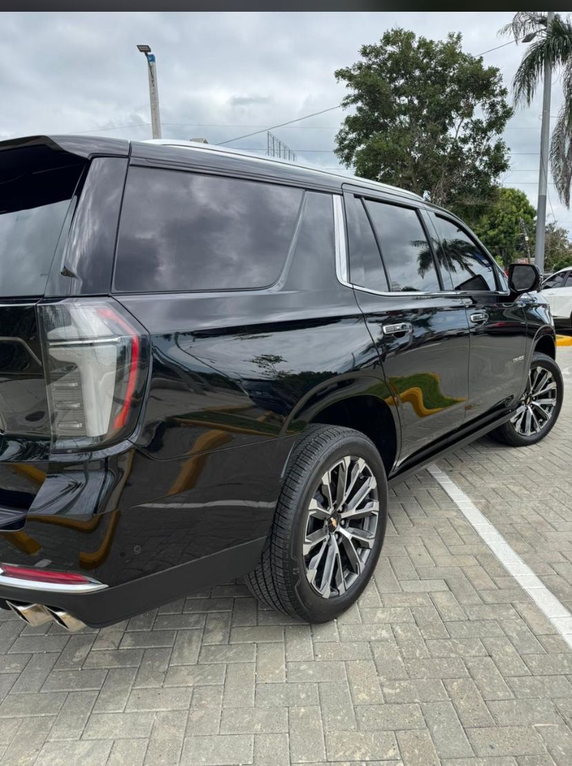 Chevrolet Tahoe parte trasera